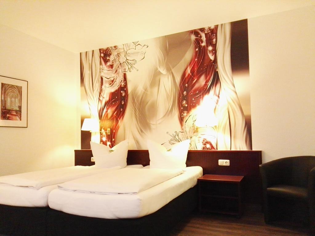 Hotel Anhalt เคอเธน ภายนอก รูปภาพ