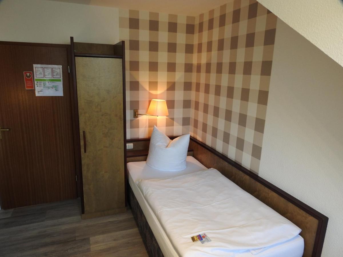 Hotel Anhalt เคอเธน ภายนอก รูปภาพ
